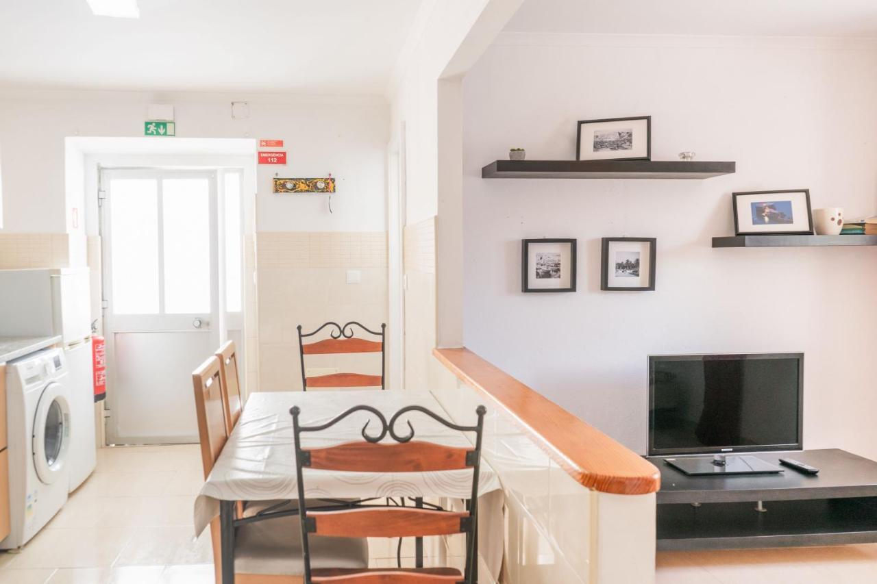 Amelia Apartment - Peniche Surf Camp Buitenkant foto